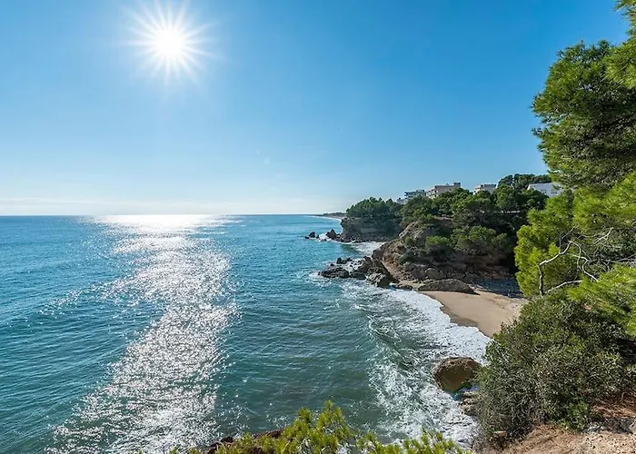 2 Min From The Sea Pool, Comfort And Free Wifi