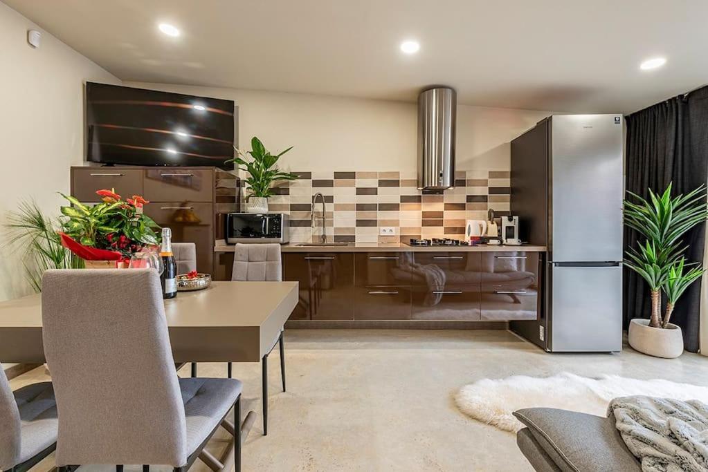 2 Min From The Sea Pool, Comfort And Free Wifi * Miami Playa